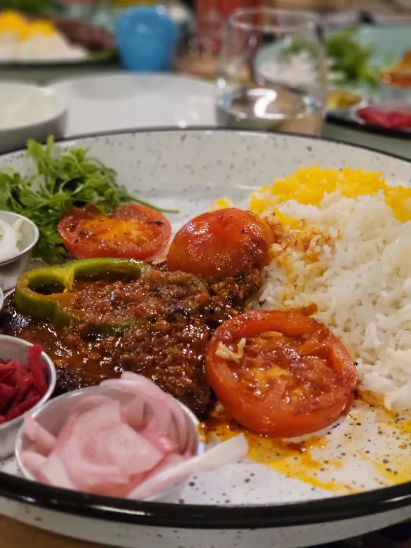 رستوران اعیون (شعبه اصلی) - تصویر 3