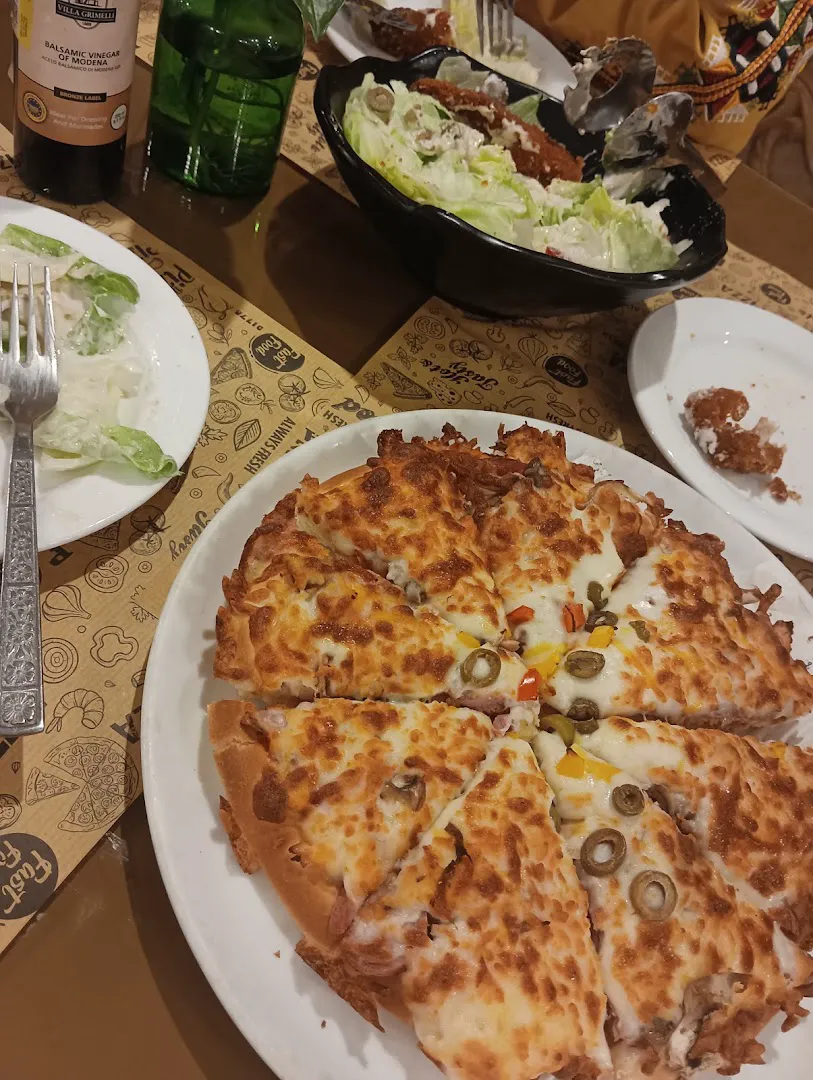 کافه خاتون (شعبه اصلی)