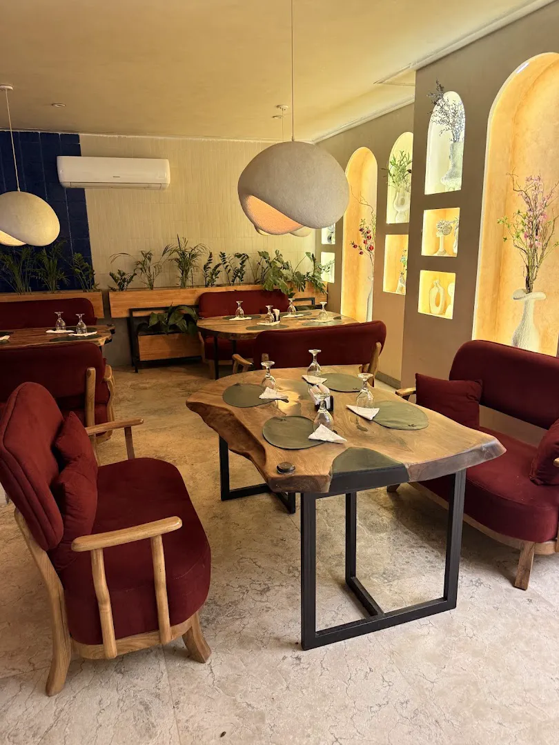 کافه رستوران رابو (شعبه اصلی)