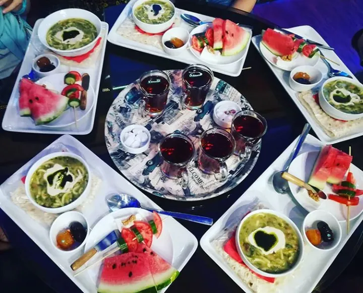 کافه تراس (شعبه اصلی)