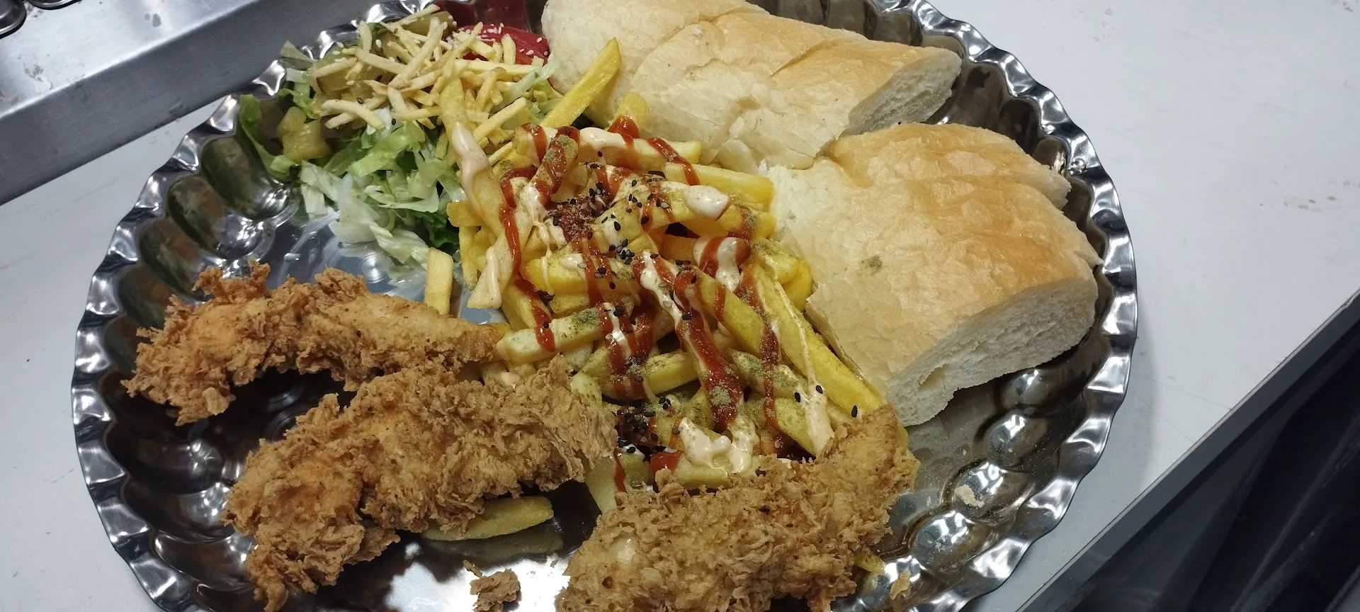 فست فود گرینویچ (شعبه اصلی) - تصویر 2