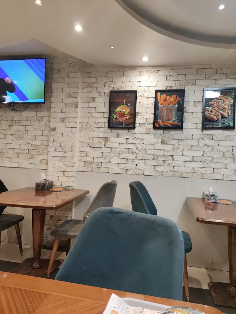 Karino Fast Food | فست فود کارینو (شعبه اصلی)