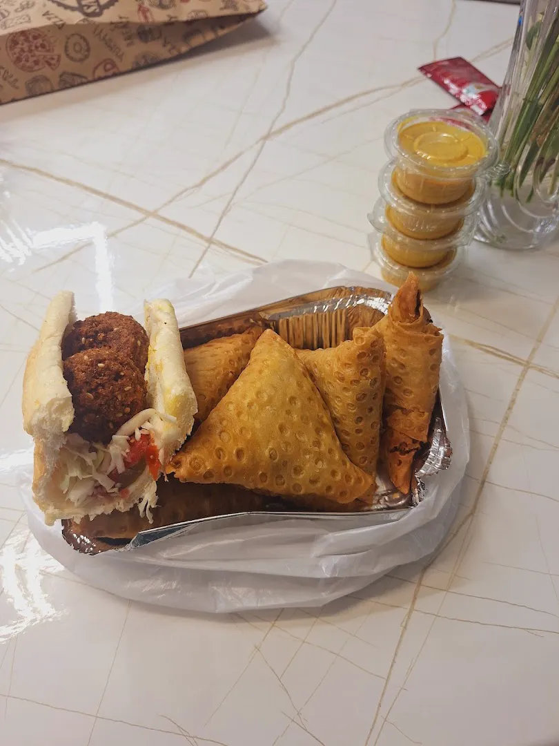 مستر فلافل (شعبه اصلی) - تصویر 3
