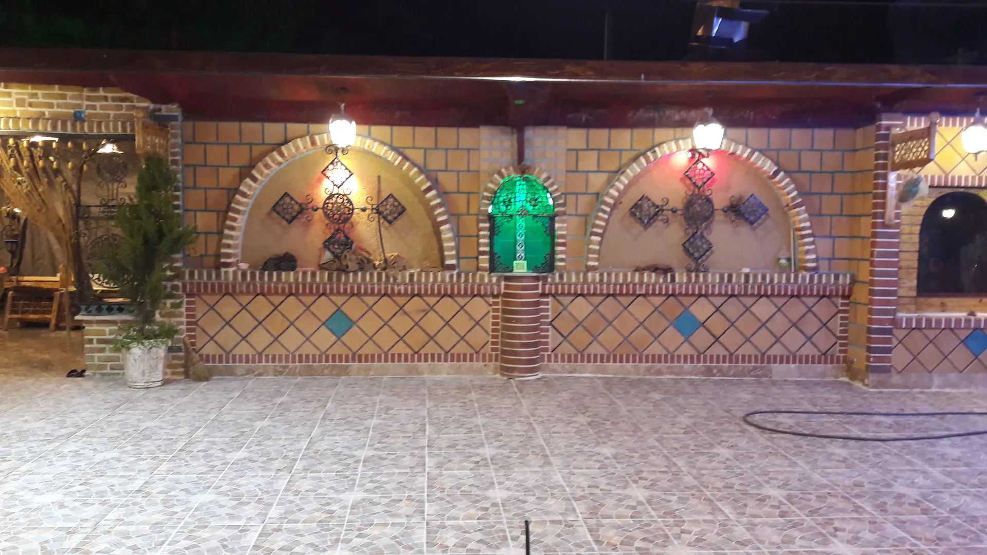 رستوران سنتی ایرونی (شعبه اصلی) - تصویر 3