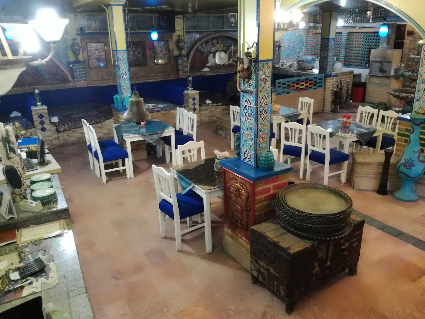سفره خانه سنتی کشکول (شعبه اصلی)