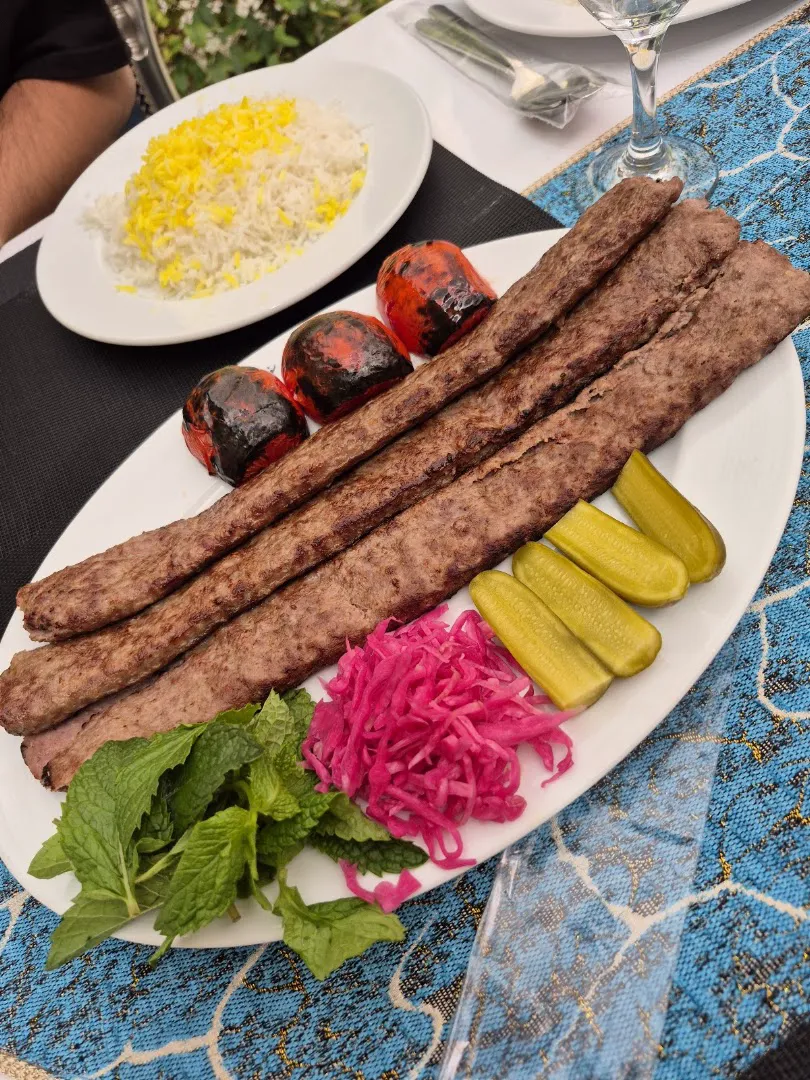 سفره خانه ی سنتی تاملی (شعبه اصلی)
