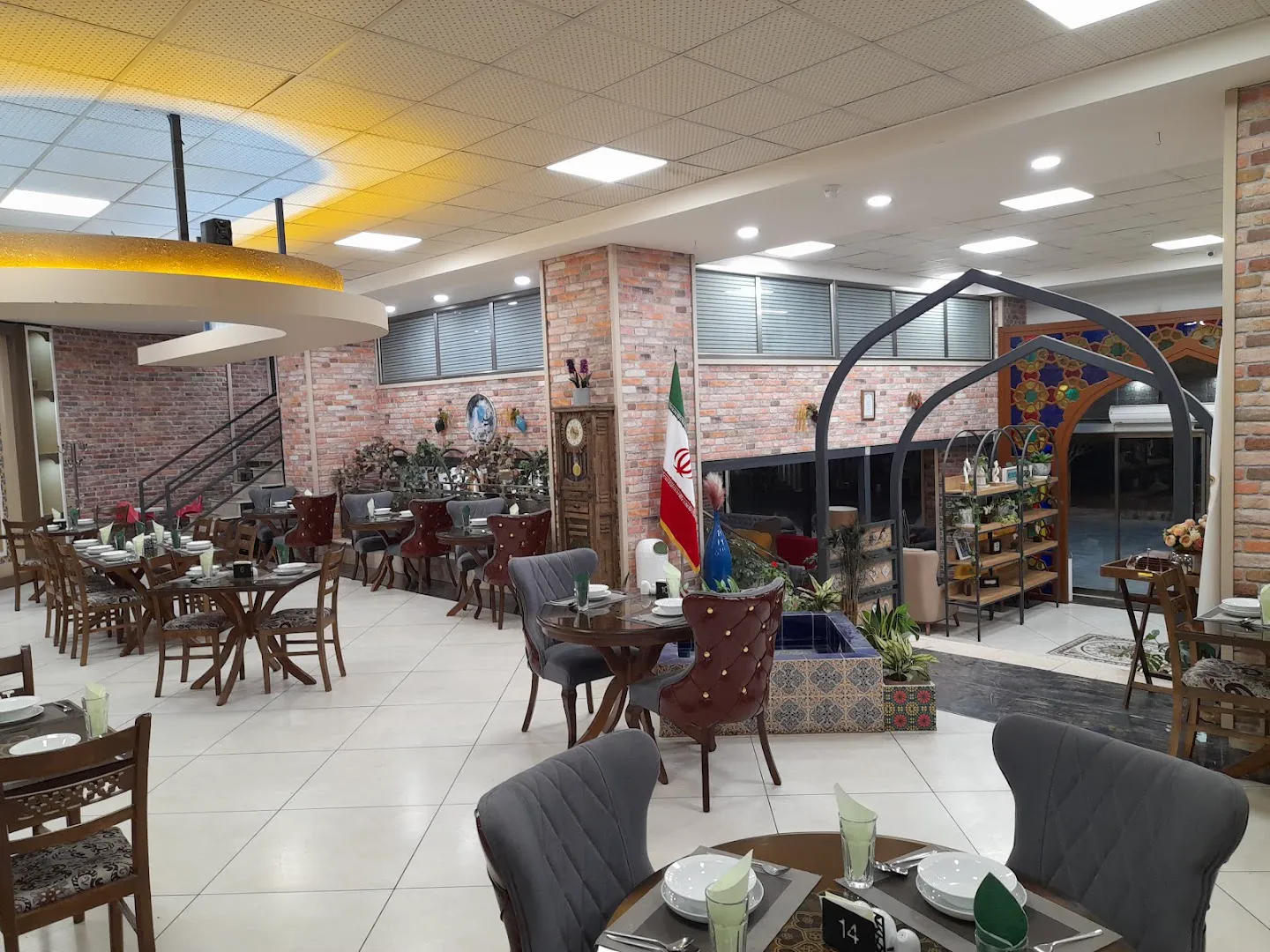 رستوران خانه سلامت (شعبه اصلی)