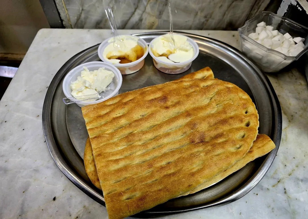 لبنیاتی حاج سلطانعلی (شعبه اصلی) - تصویر 4