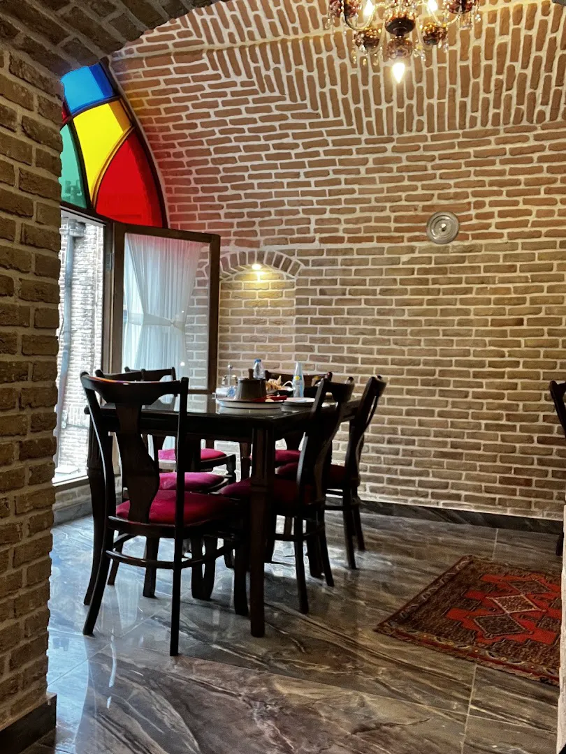 کافه ابگوشتچی (شعبه اصلی)