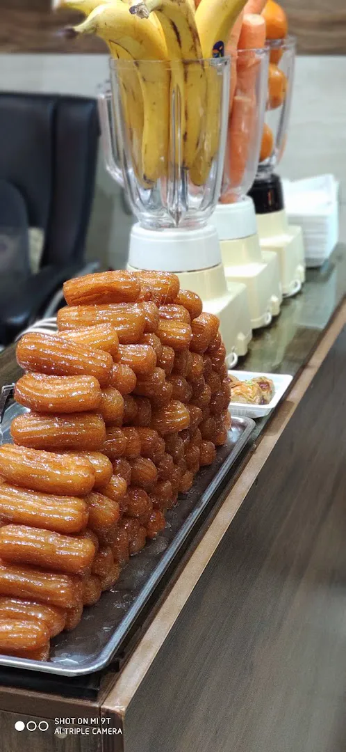 بستنی سنتی آیدین اصل (شعبه اصلی) - تصویر 4