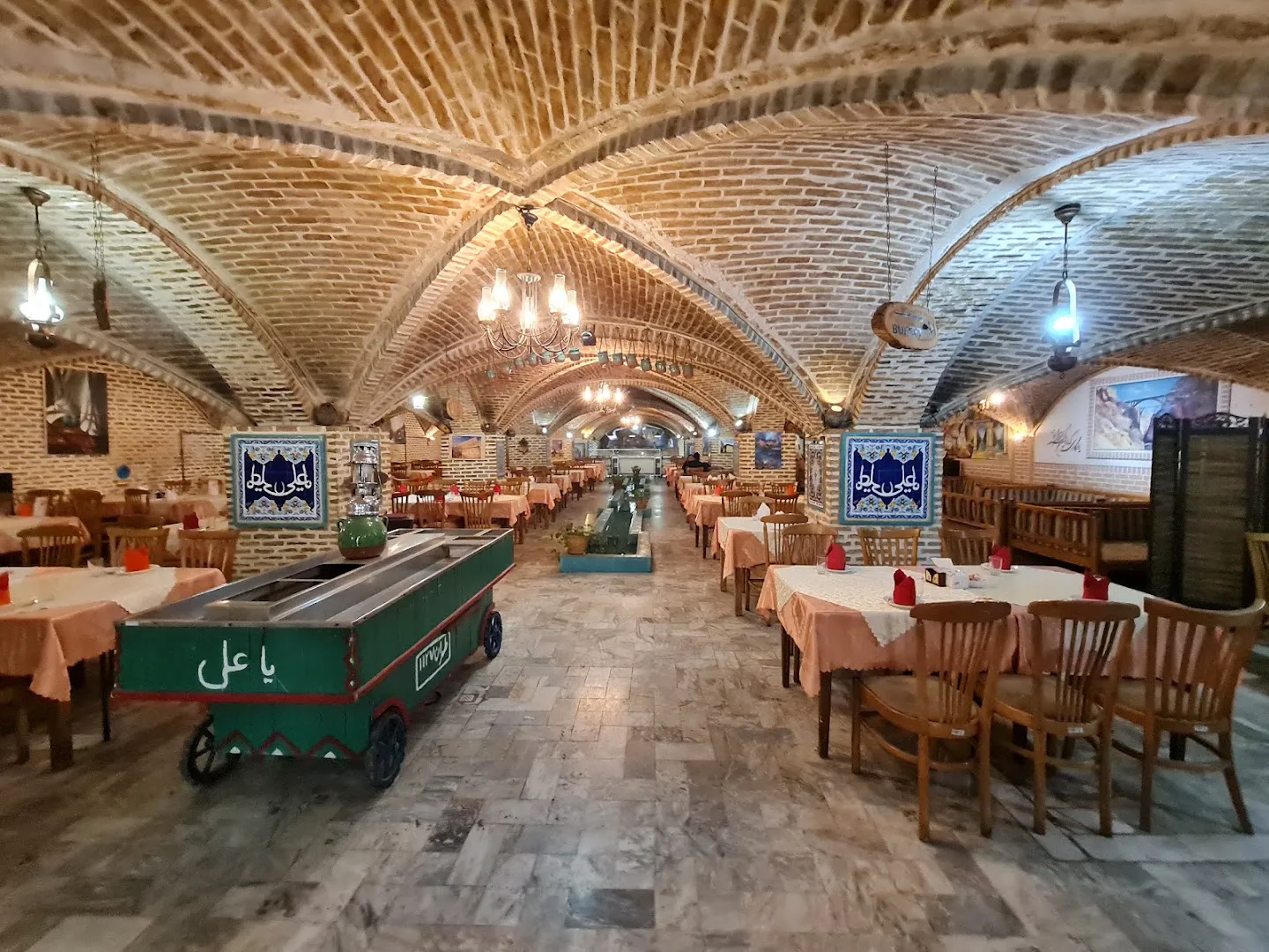 رستوران سنتی ترمه (شعبه اصلی)