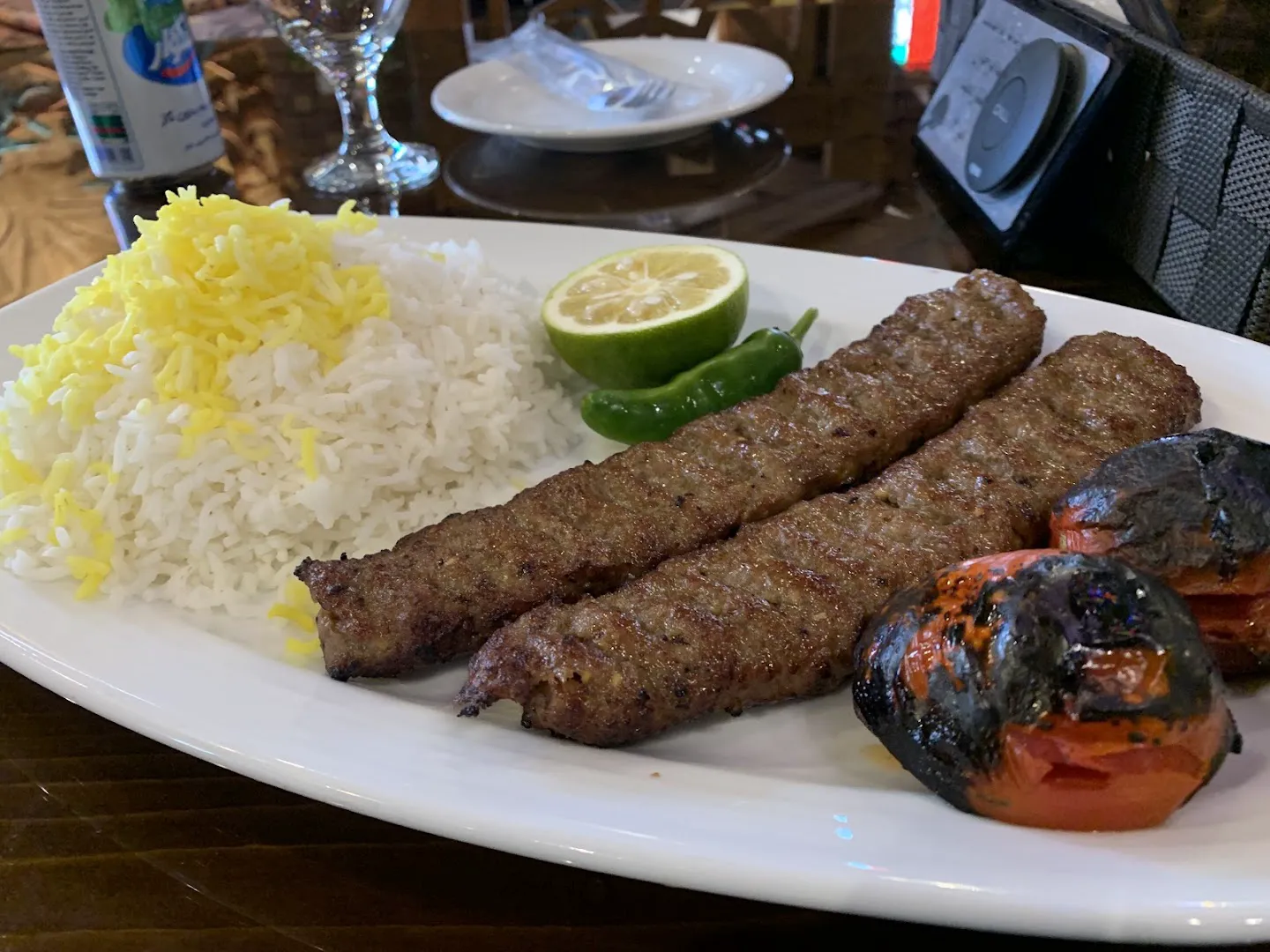 کافه رستوران سنتی قصر ایرانیان (شعبه اصلی) - تصویر 3