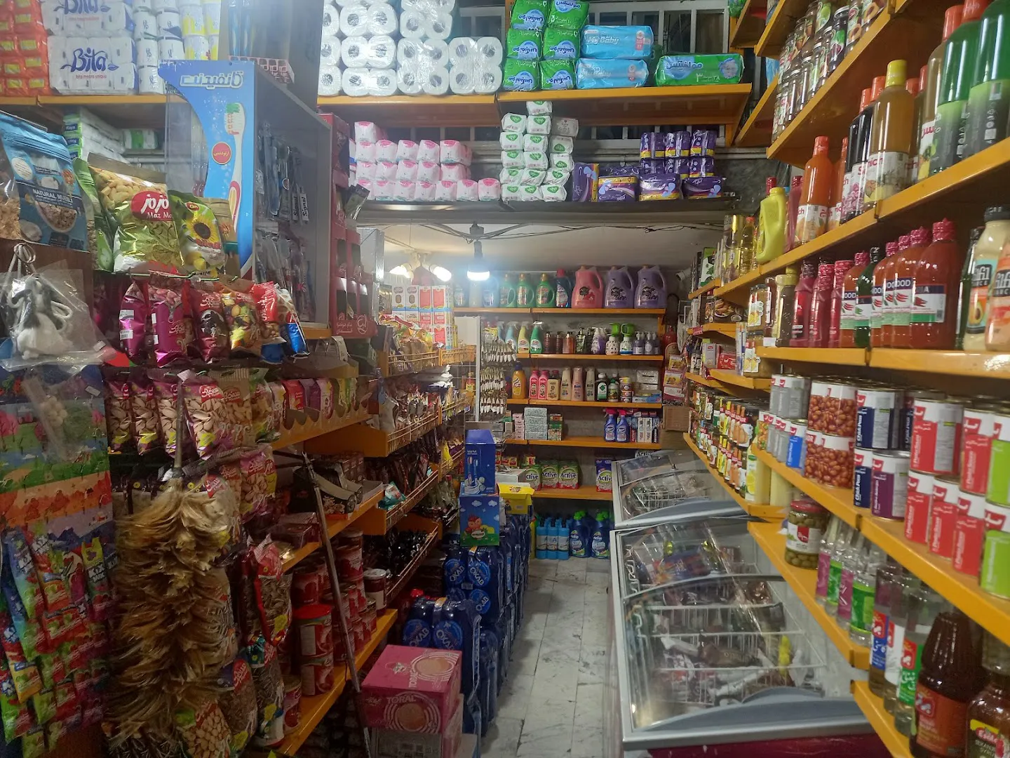 سوپر مارکت سِوِن با مدیریت عباسی (شعبه اصلی) - تصویر 2