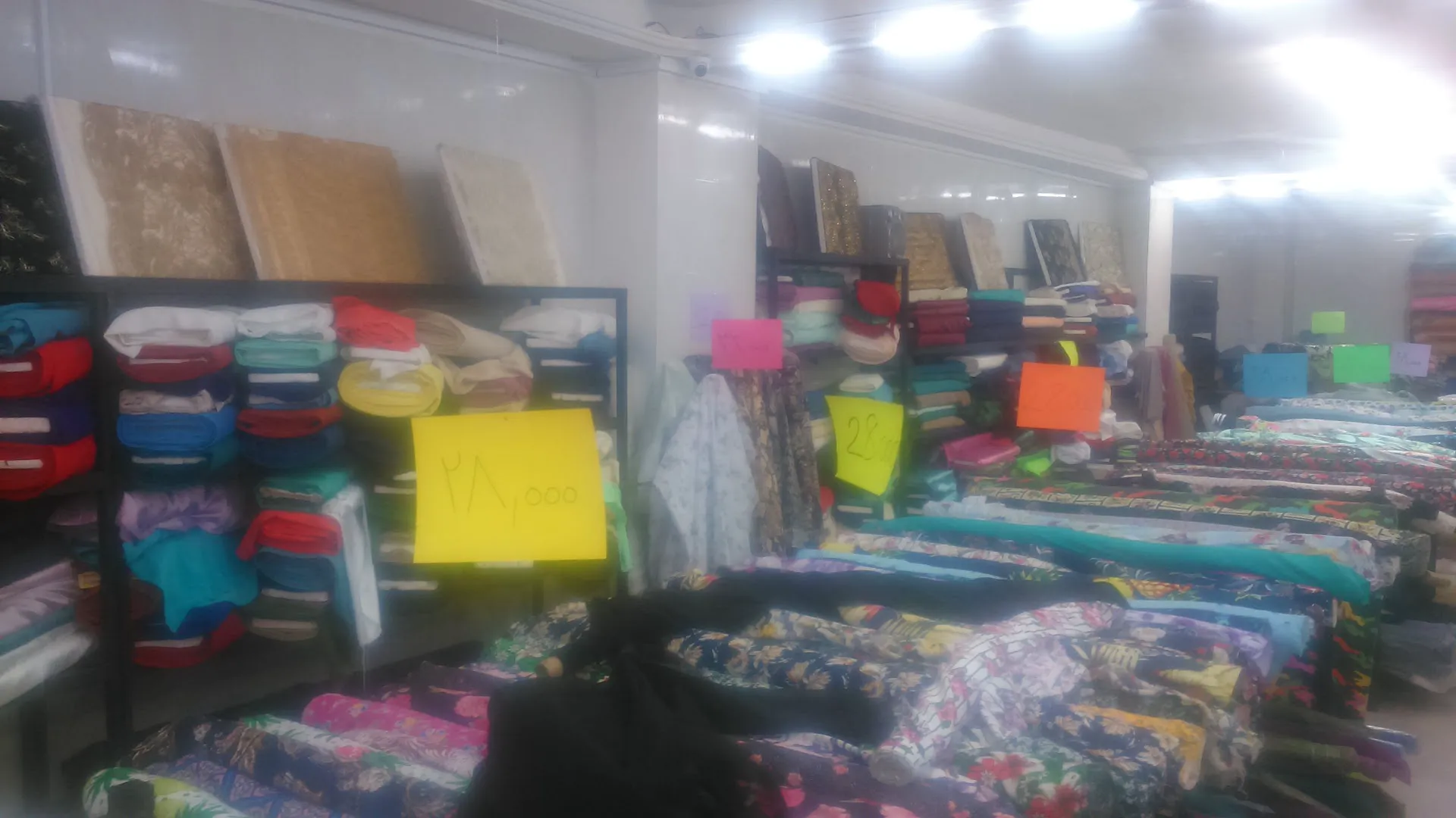 پارچه ارزونی شمس (شعبه اصلی) - تصویر 2