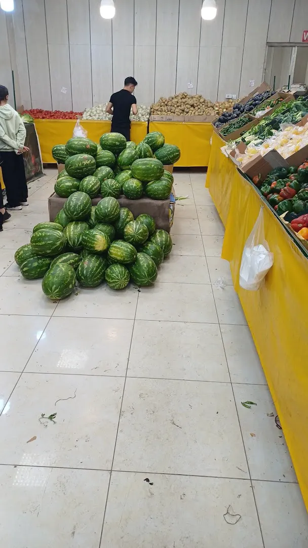 میوه فروشی عمو ولی (شعبه اصلی) - تصویر 4