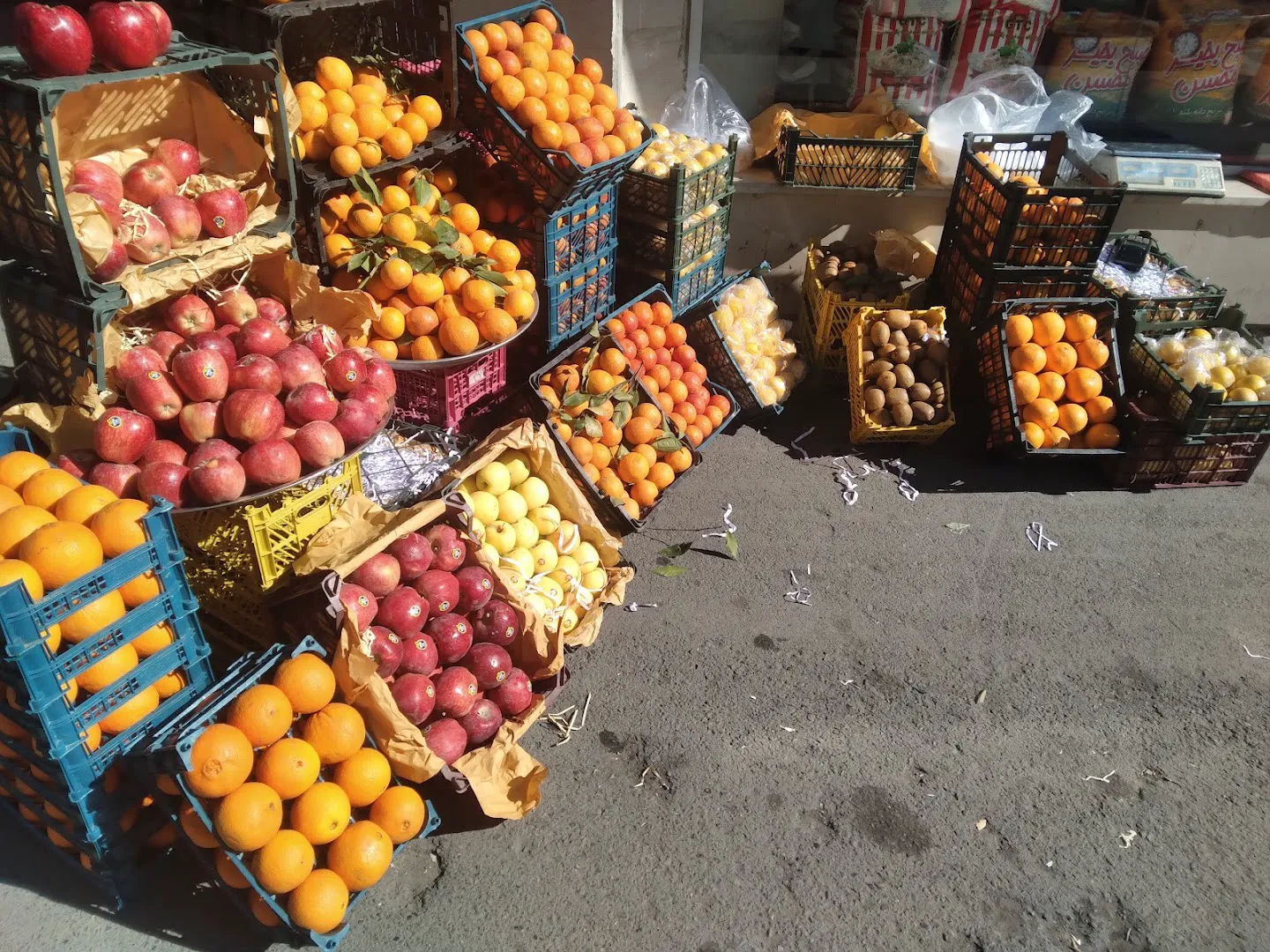میوه فروشی طاها (شعبه اصلی)
