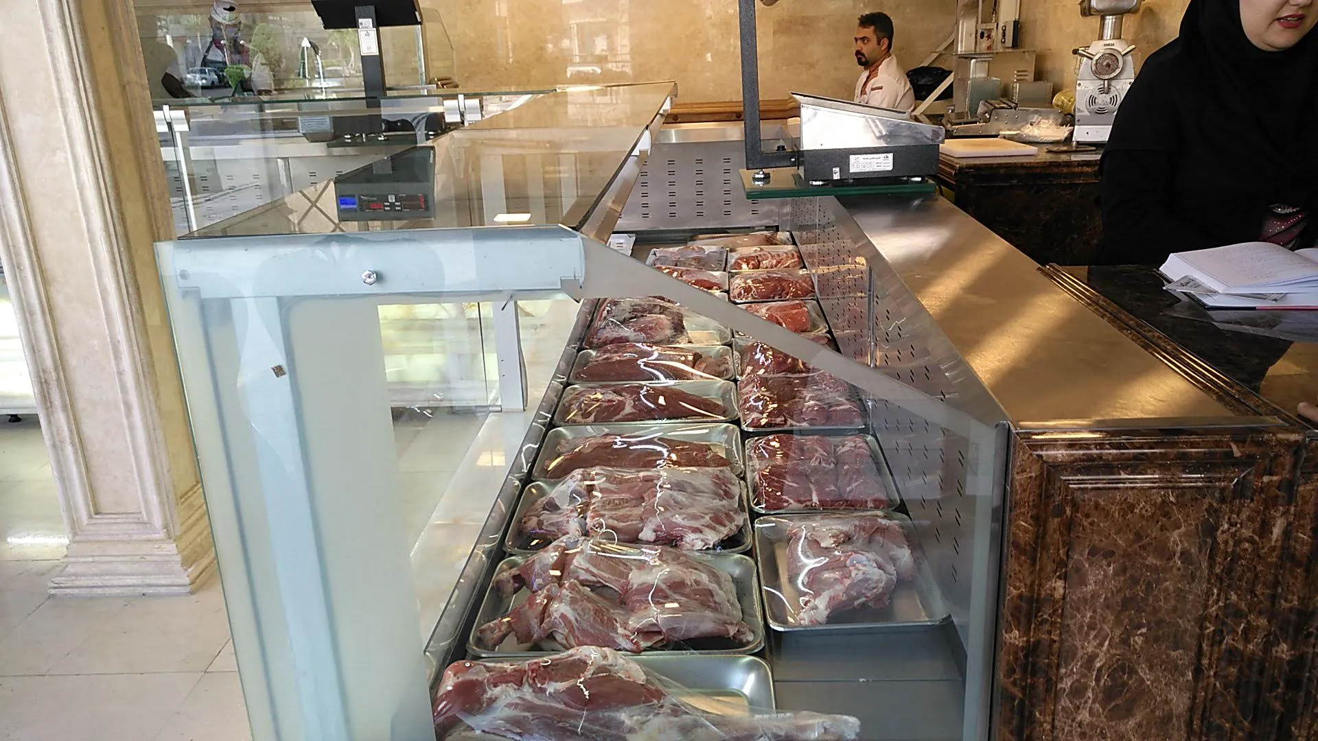 فراوردهای‌گوشتی‌کاوه (شعبه اصلی) - تصویر 2