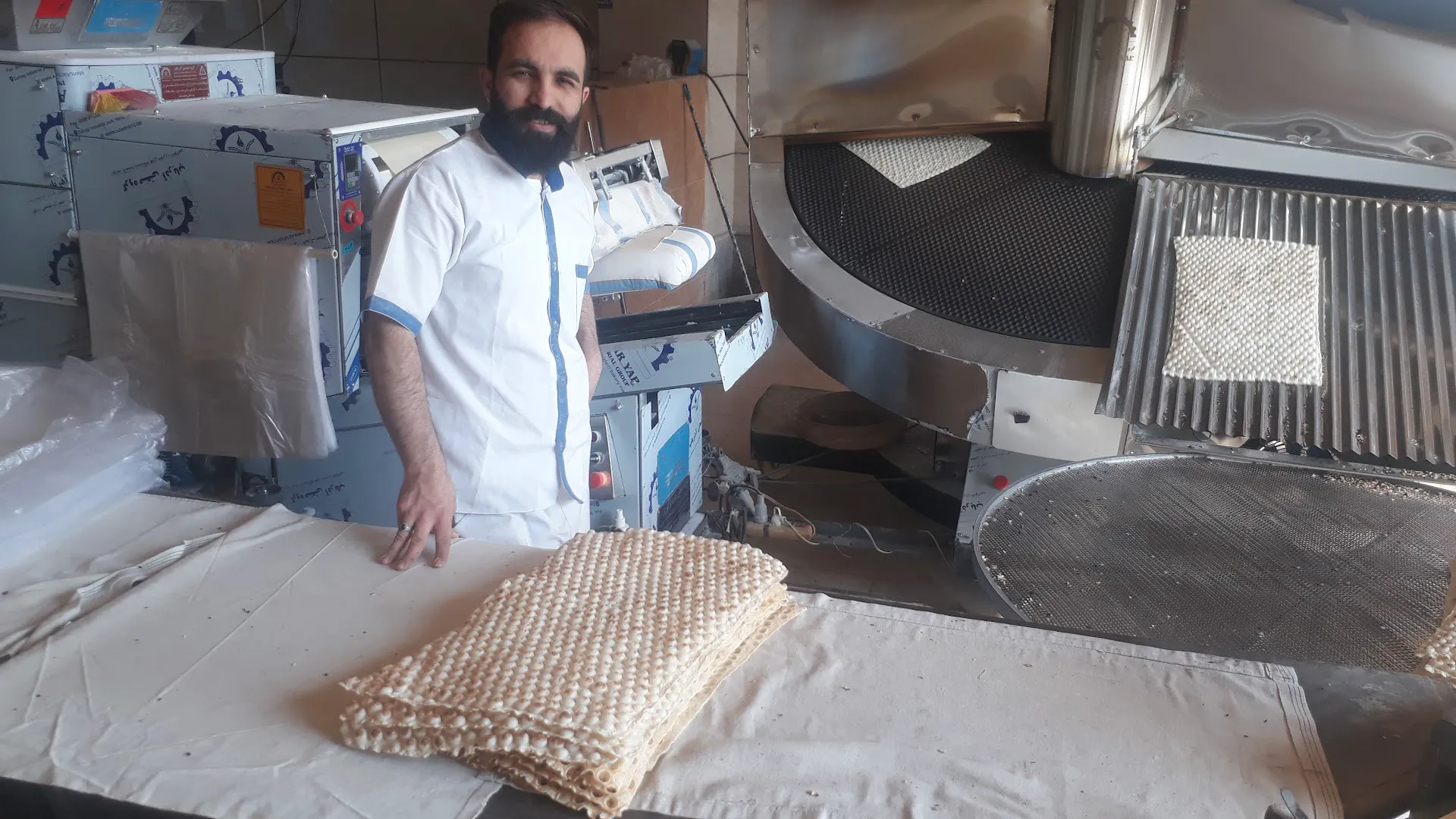 نان لواش نگین البرز (شعبه اصلی)