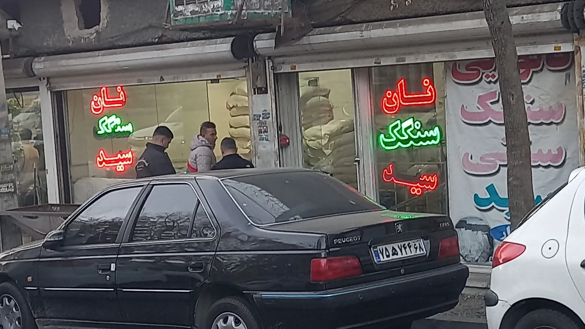 نانوایی سنگک سید (شعبه اصلی) - تصویر 2