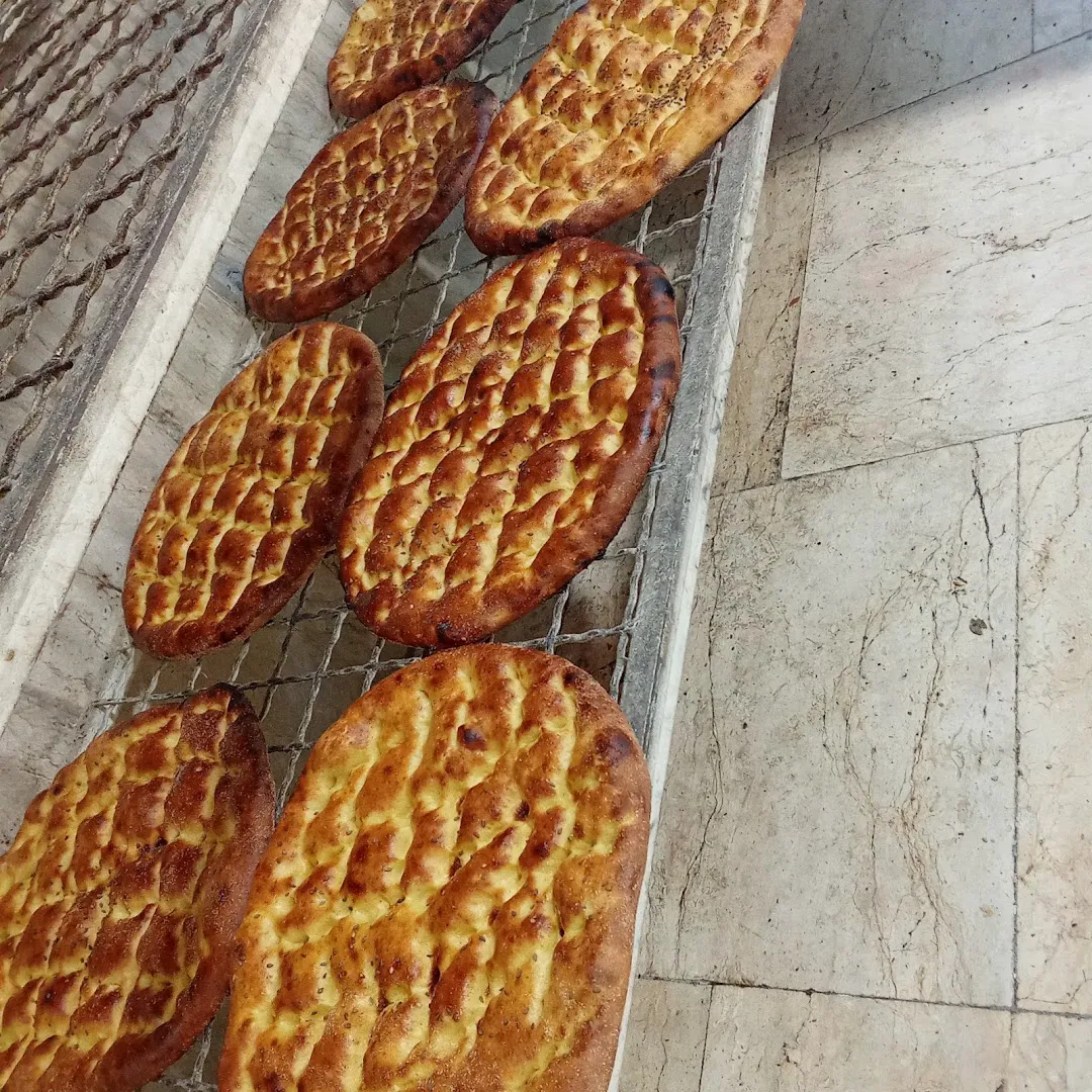 نانوایی تافتون (شعبه اصلی)