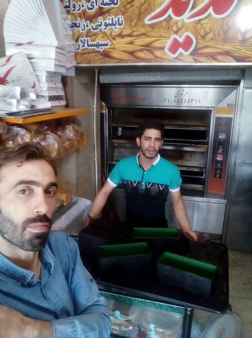 نان فانتزی گندم طلایی (شعبه اصلی) - تصویر 2