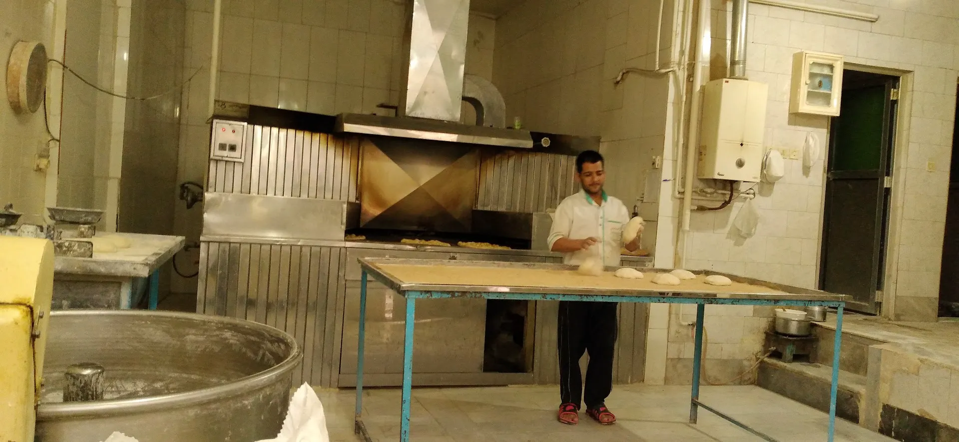 نانوایی بربری علی (شعبه اصلی)