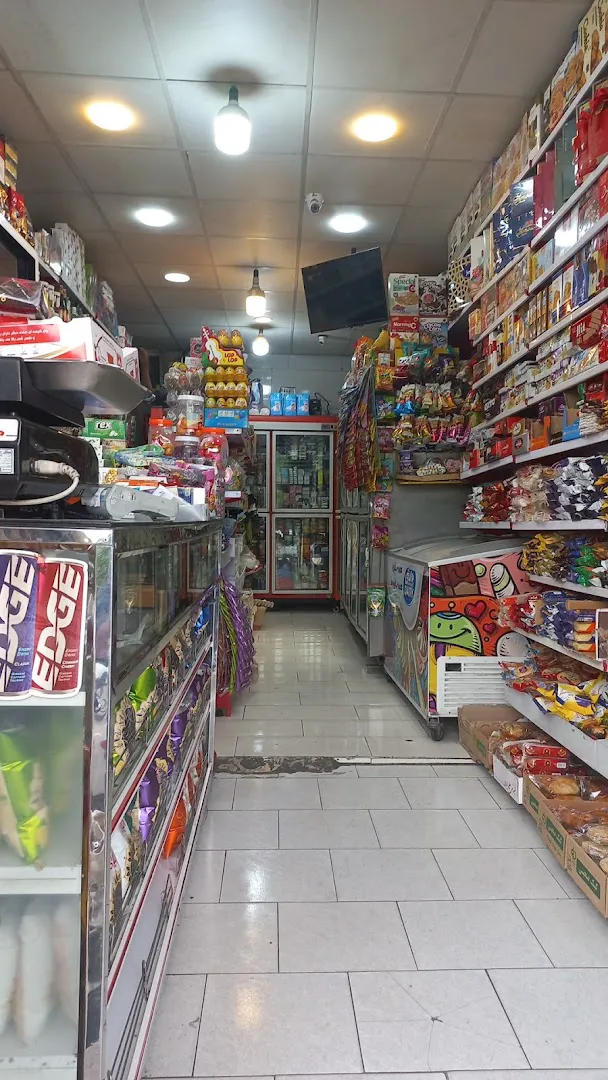 سوپرمارکت همیشه بهار (شعبه اصلی) - تصویر 3