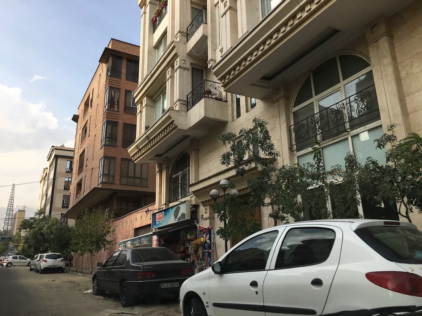 سوپرمارکت طاق بستان (شعبه اصلی) - تصویر 4