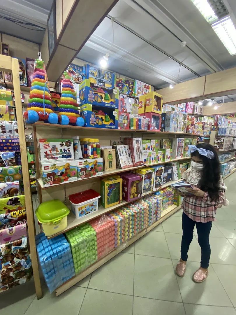 شهر كتاب هفت حوض (شعبه اصلی) - تصویر 2