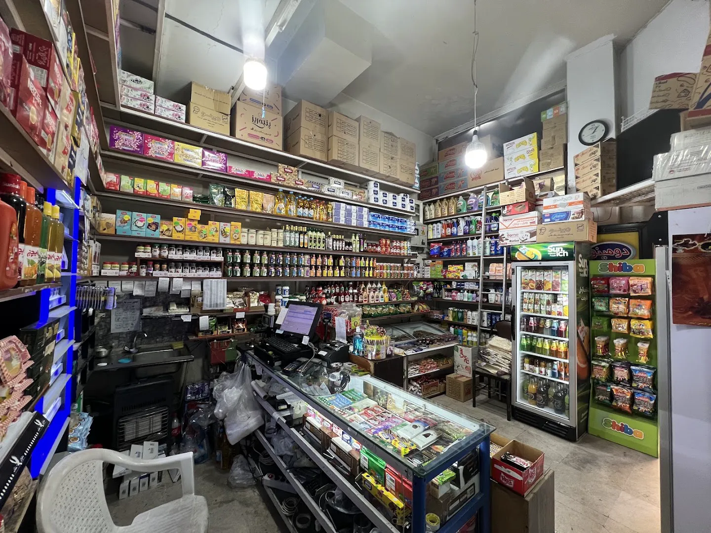 سوپر مارکت شقایق (شعبه اصلی) - تصویر 2