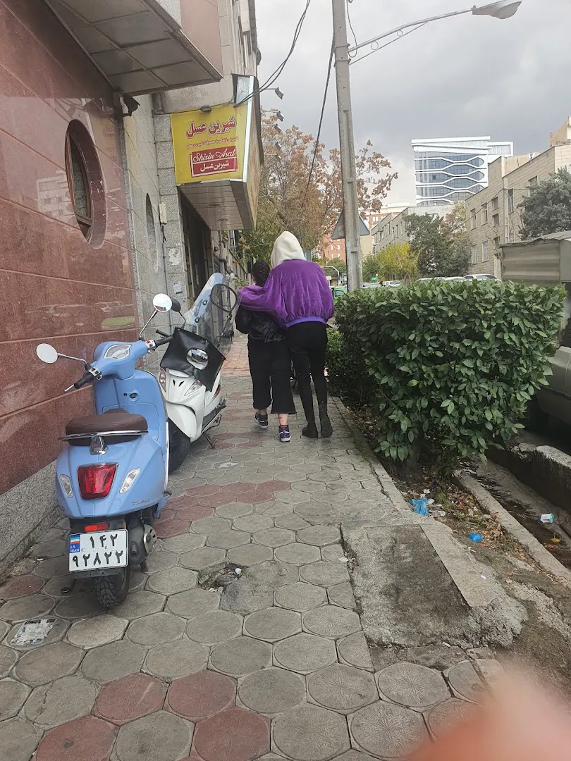 فروشگاه شیرین عسل (شعبه اصلی) - تصویر 2