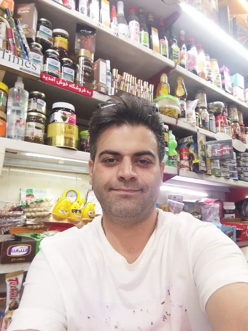 سوپرمارکت شاکر (شعبه اصلی) - تصویر 4