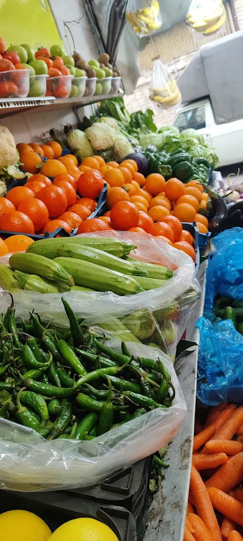 میوه فروشی چهار سین (شعبه اصلی) - تصویر 4