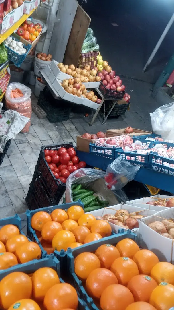 میوه فروشی لوکس (شعبه اصلی) - تصویر 2