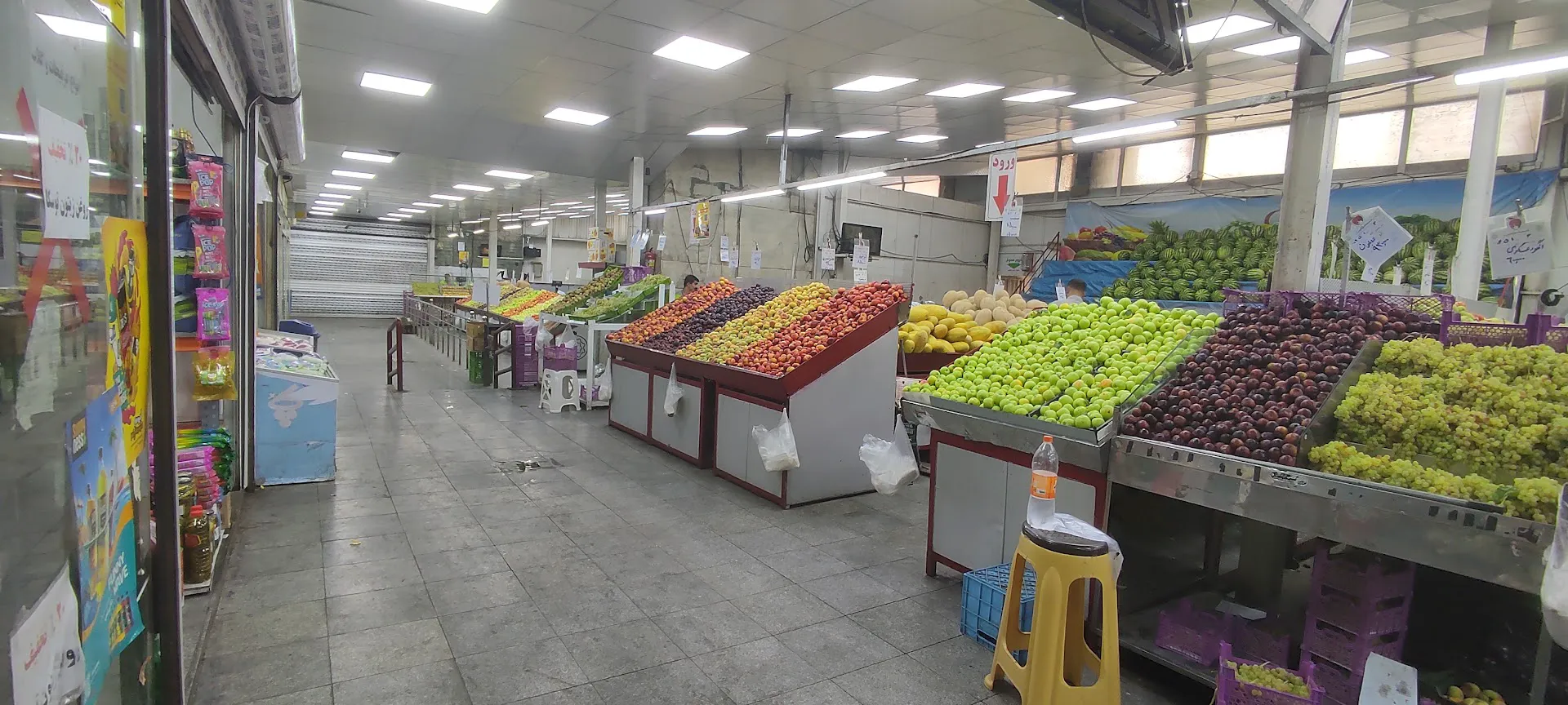 ميدان ميوه و تره بار طرشت (شعبه اصلی) - تصویر 2