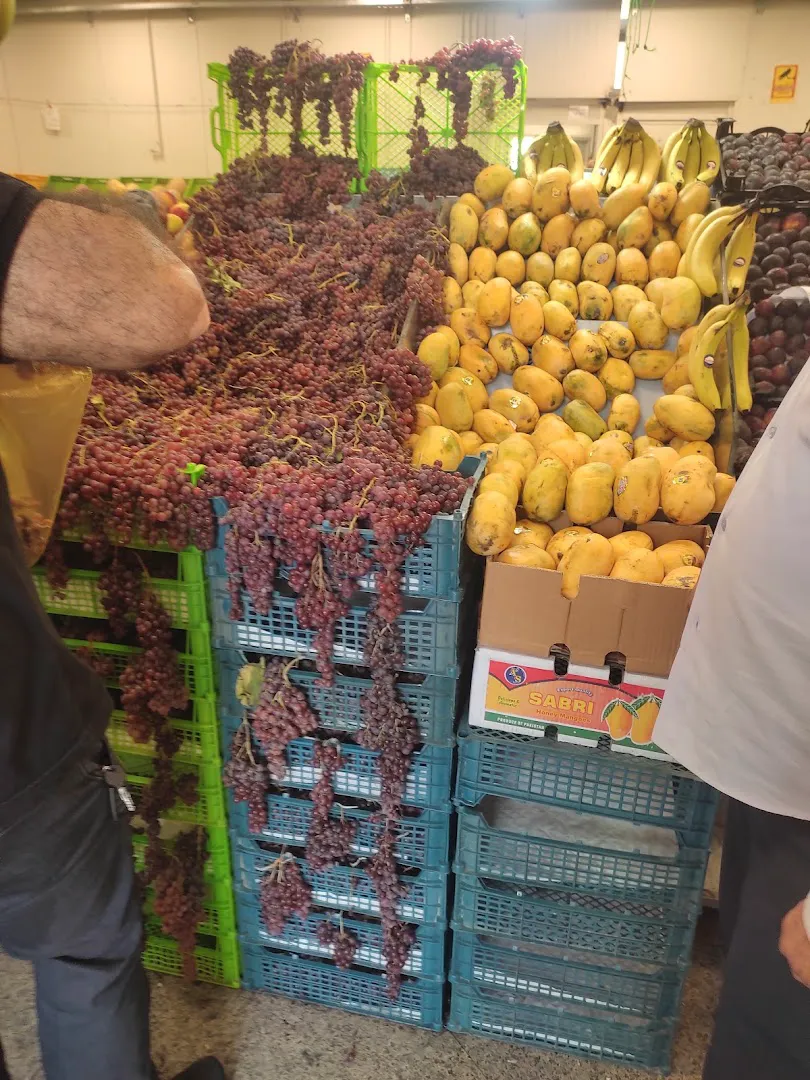 بازار میوه و ترهبار کیانشهر (شعبه اصلی) - تصویر 2