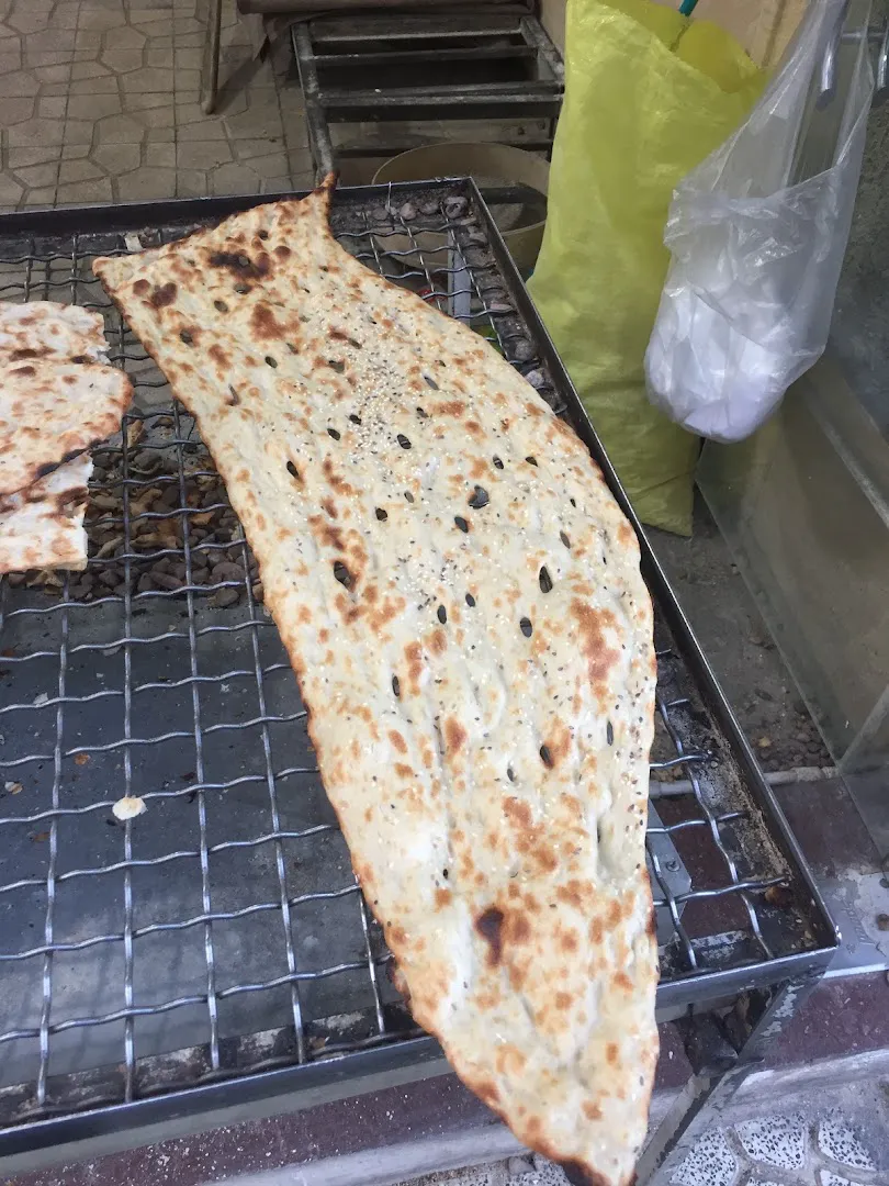 نانوایی سنگک بهجت آباد (شعبه اصلی) - تصویر 2