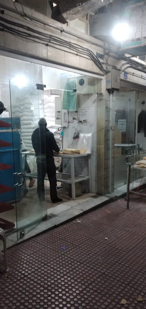 نانوایی لطیف (شعبه اصلی) - تصویر 3