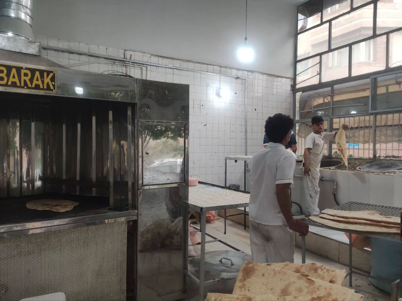 نان سنتی سبوس دار خراسان (شعبه اصلی) - تصویر 1