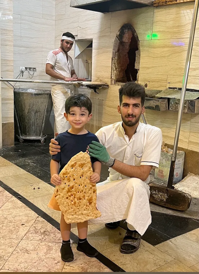 نان سنگک سنتی نگارستان (شعبه اصلی) - تصویر 2