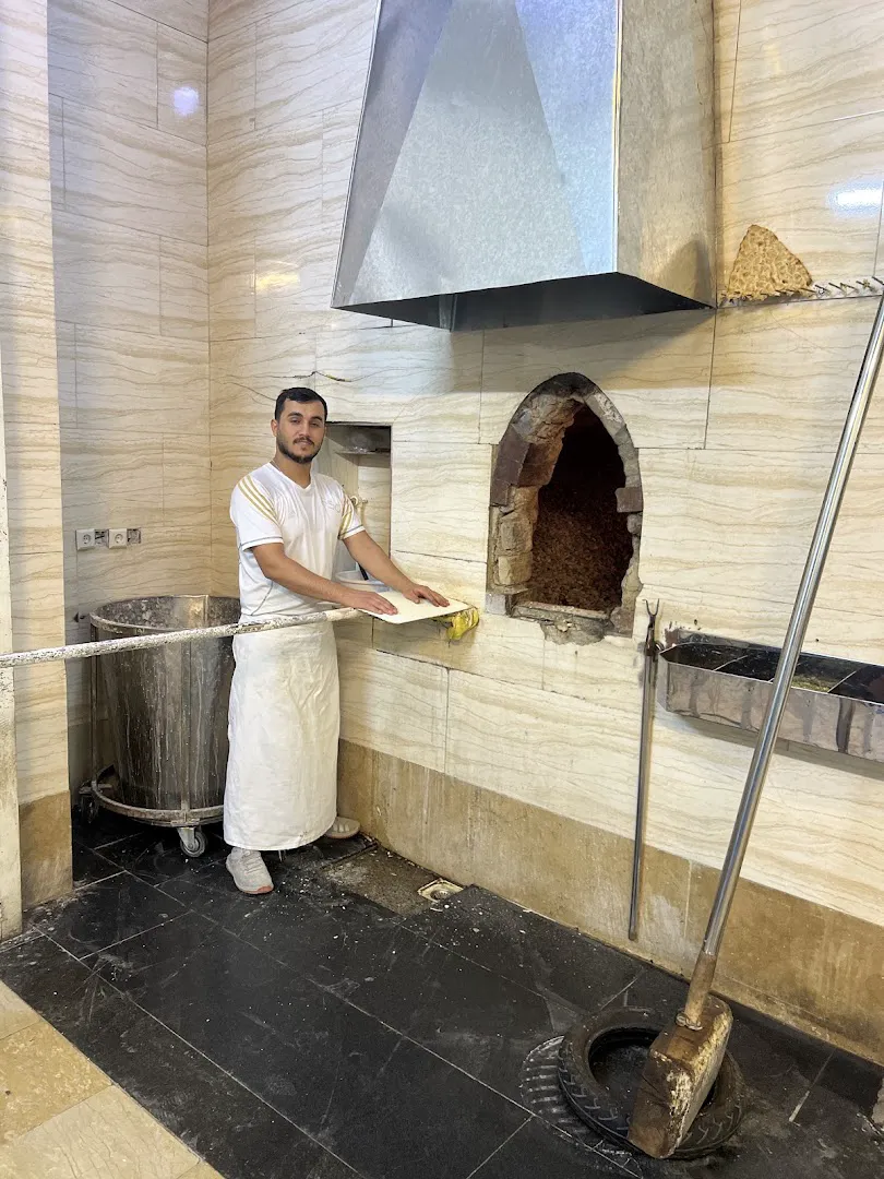 نان سنگک سنتی نگارستان (شعبه اصلی) - تصویر 4