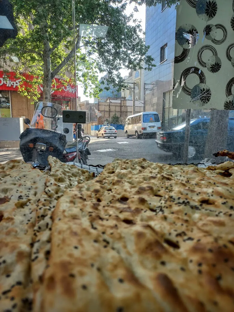 نانوایی سنگک خورشید (شعبه اصلی) - تصویر 2