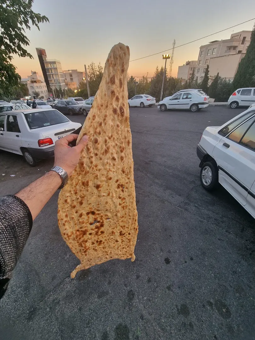 نانوایی سنگک و بربری (شعبه اصلی) - تصویر 2