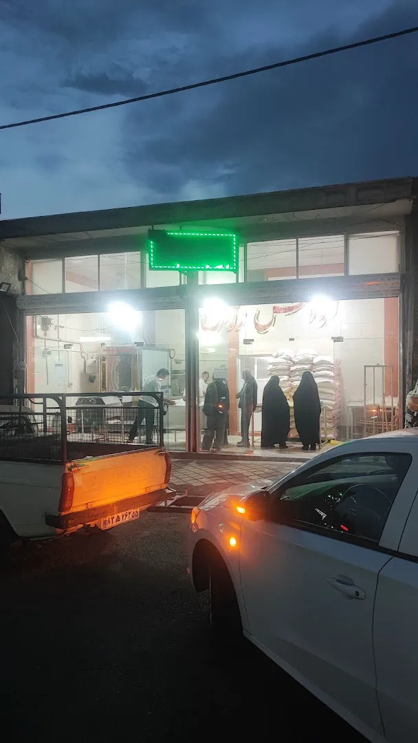 نان لواش رزاق (شعبه اصلی) - تصویر 3