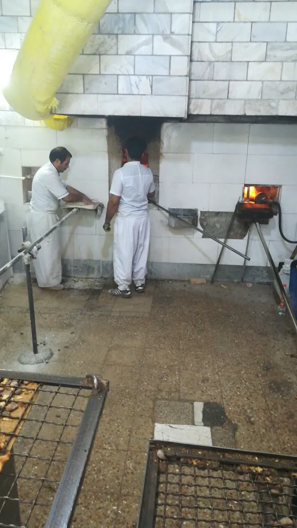 نانوایی سنگکی (شعبه اصلی) - تصویر 3