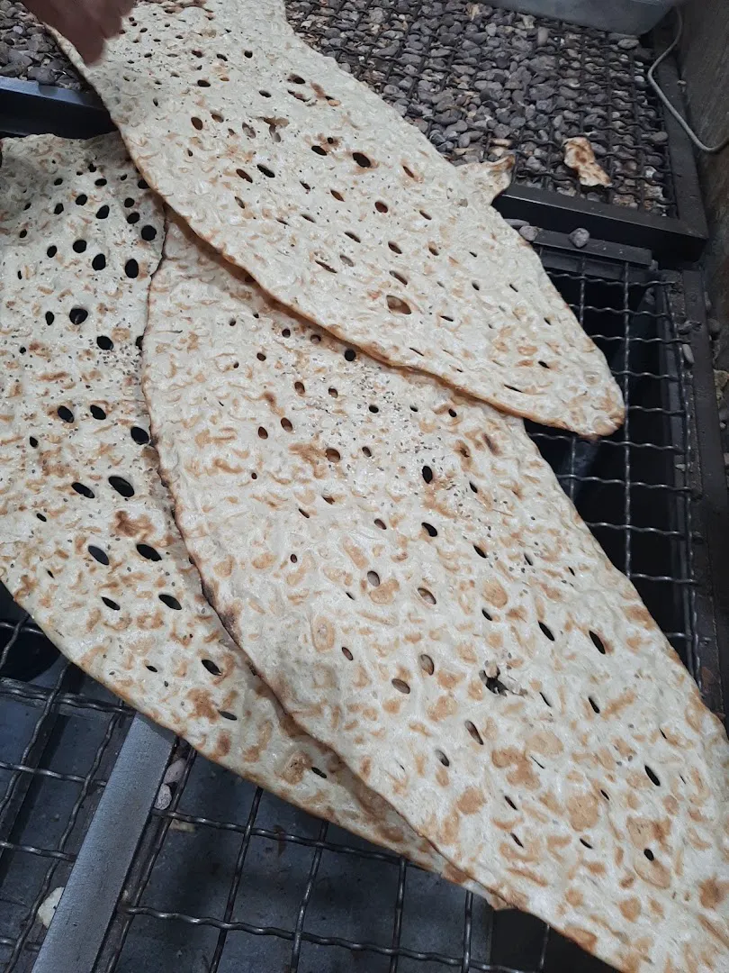 نانوایی سنگک غریبیان (شعبه اصلی) - تصویر 2