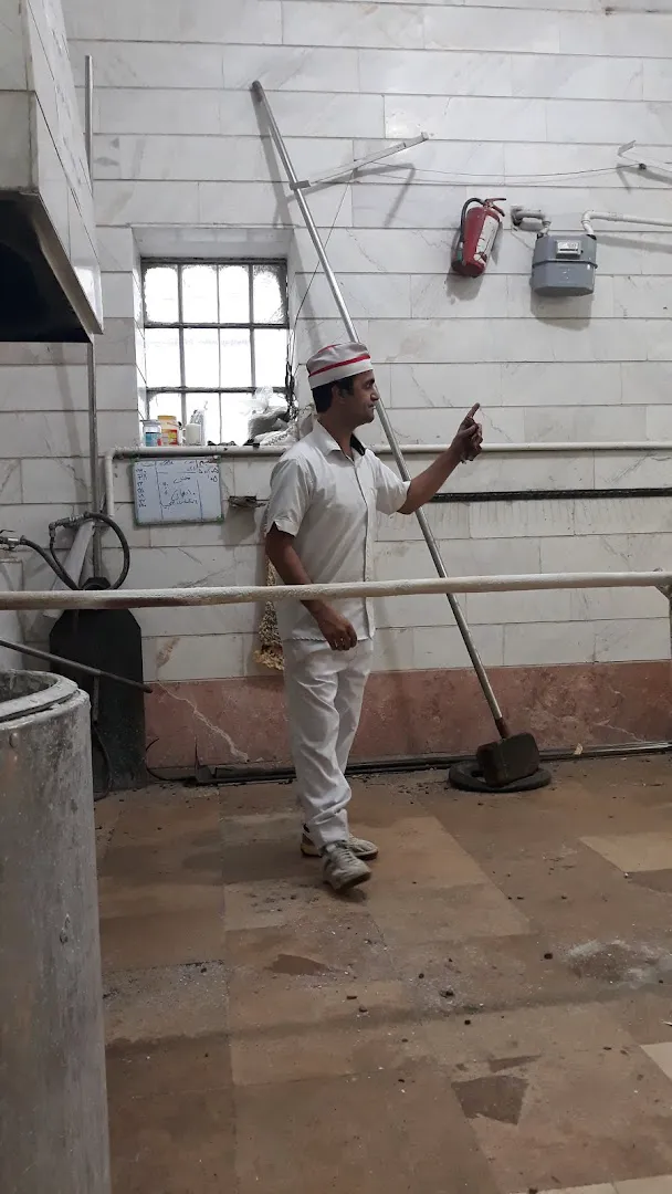 نانوایی سنگک سنتی حقیقت (شعبه اصلی) - تصویر 3