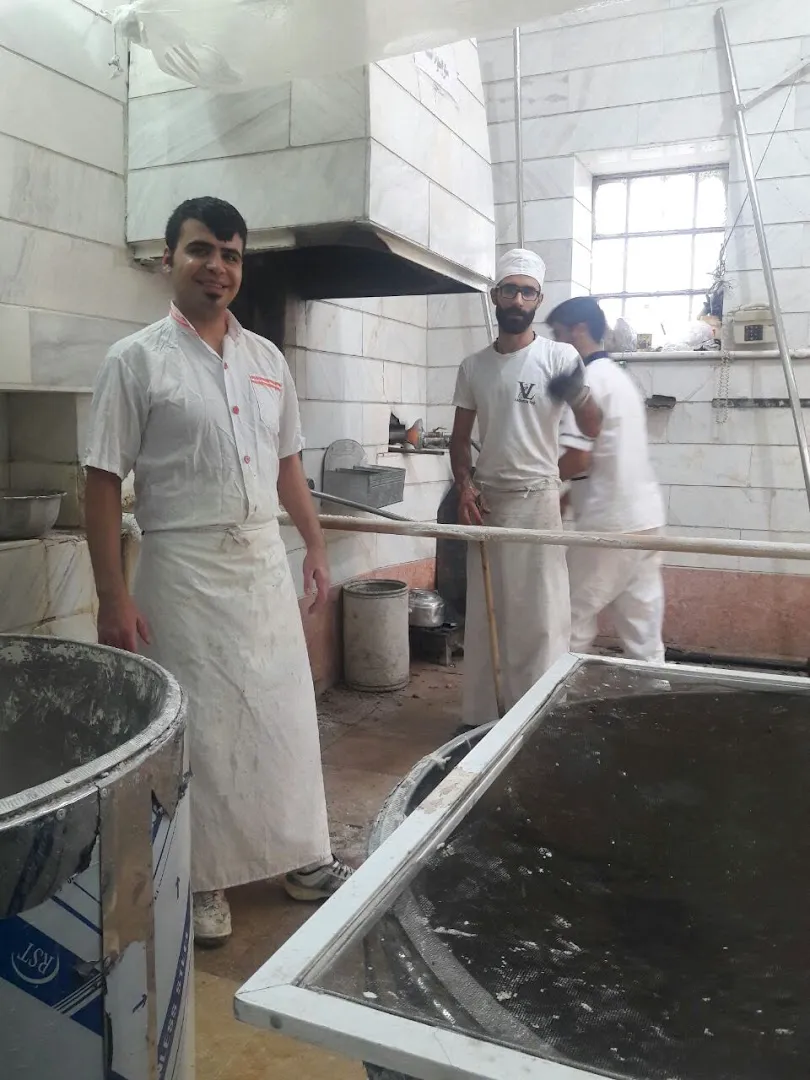 نانوایی سنگک سنتی حقیقت (شعبه اصلی) - تصویر 4