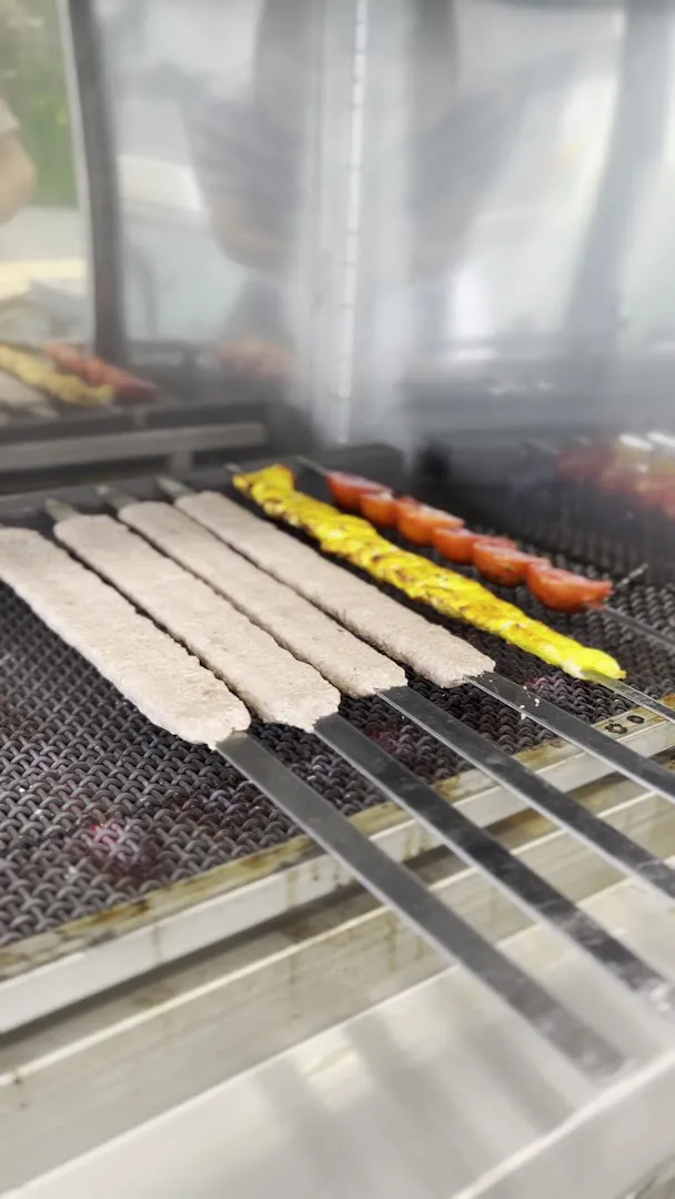 Amirkhiz restaurant چلوکبابی امیرخیز تبریز (شعبه اصلی) - تصویر 2