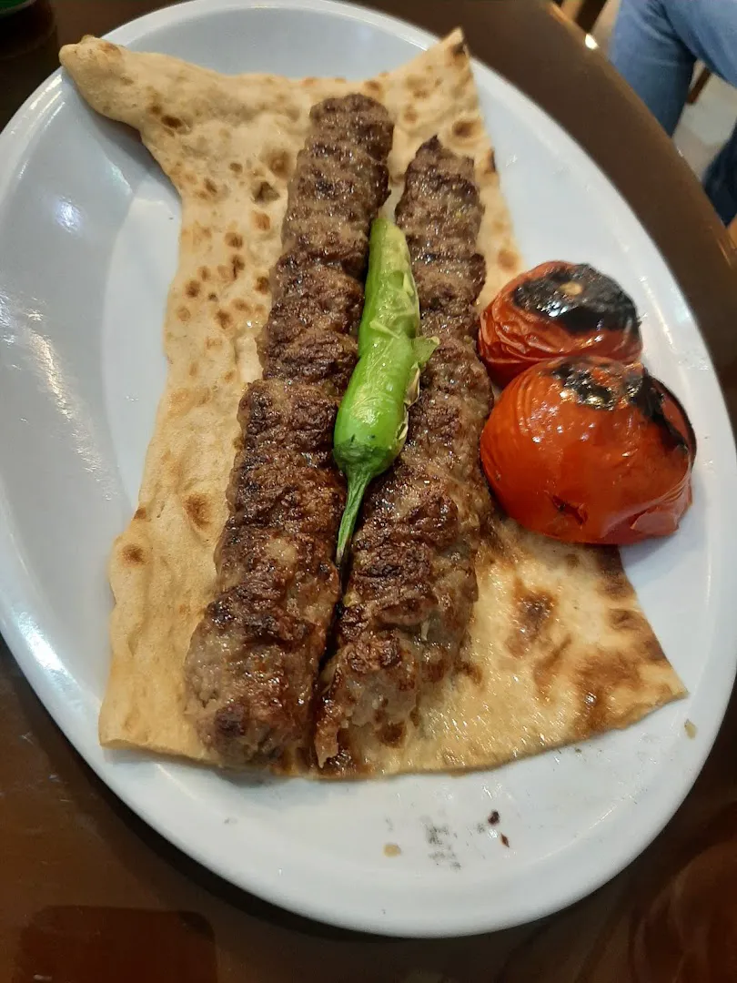کباب سرای رضا ملی (شعبه اصلی) - تصویر 2